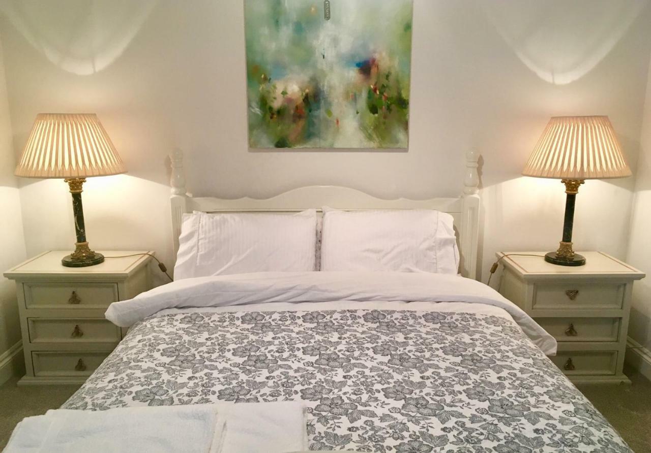 Beautiful 1Br Apartment In Historic St Aubin House 外观 照片