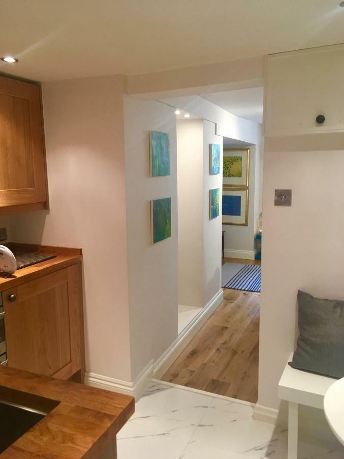Beautiful 1Br Apartment In Historic St Aubin House 外观 照片