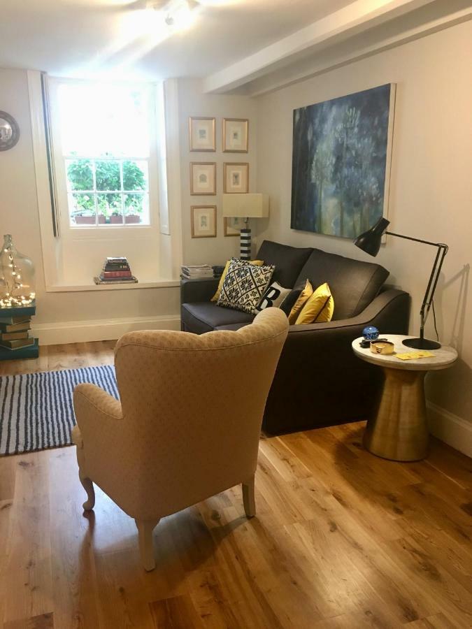 Beautiful 1Br Apartment In Historic St Aubin House 外观 照片