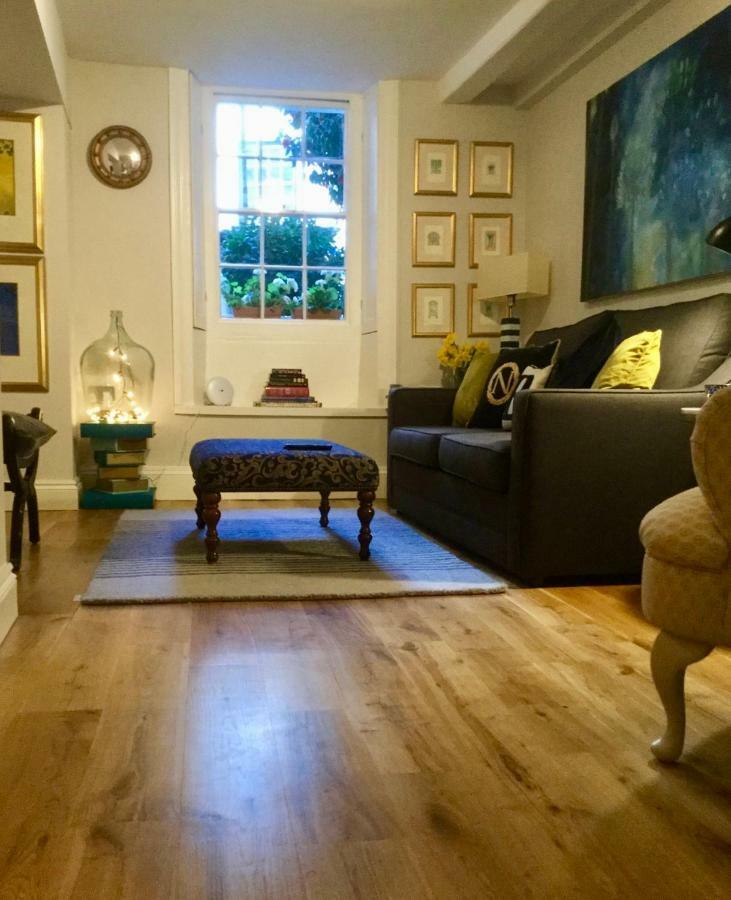 Beautiful 1Br Apartment In Historic St Aubin House 外观 照片